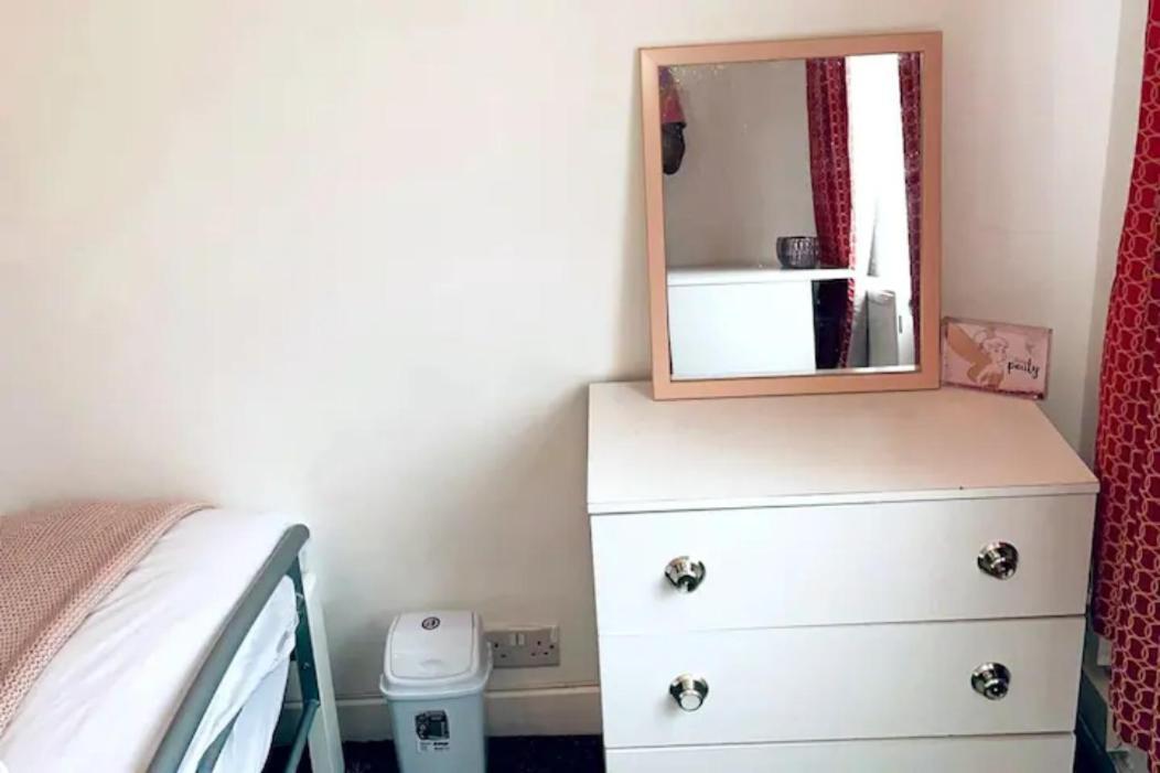 Comfortable Town House In Coventry City Centre Exterior foto